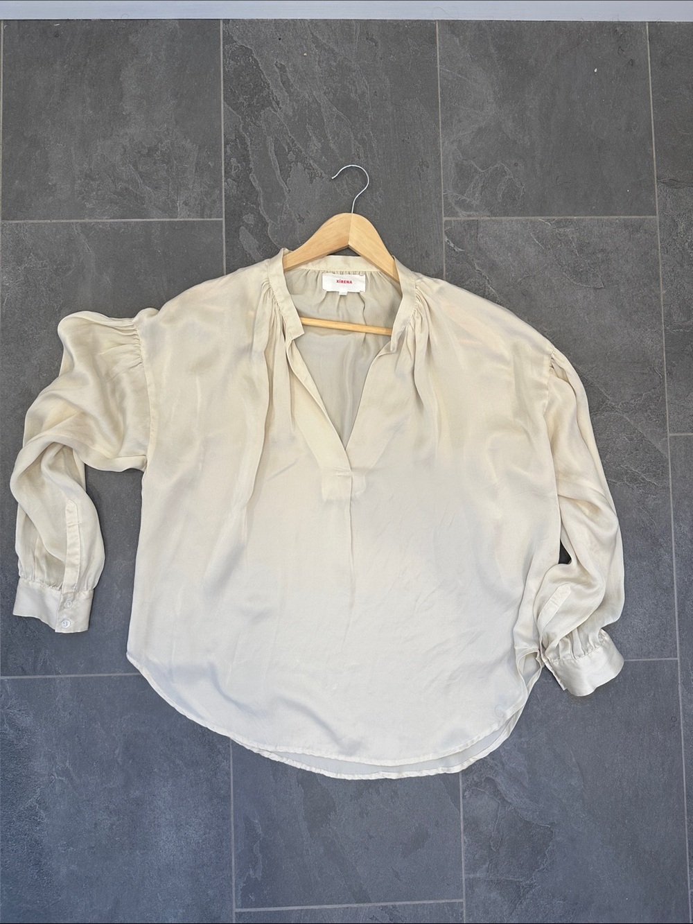 XiRENA Cream Silk V-Neck Long Sleeve Blouse